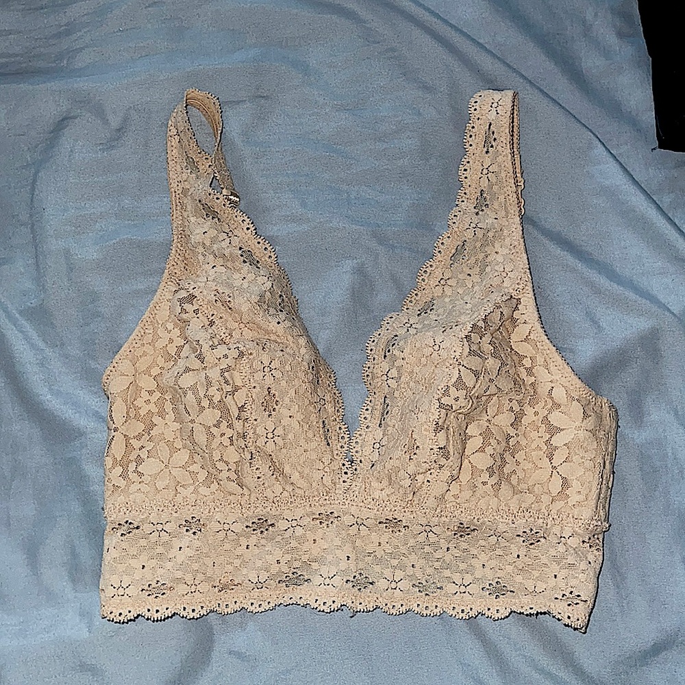 COPY - LACE BRALETTE